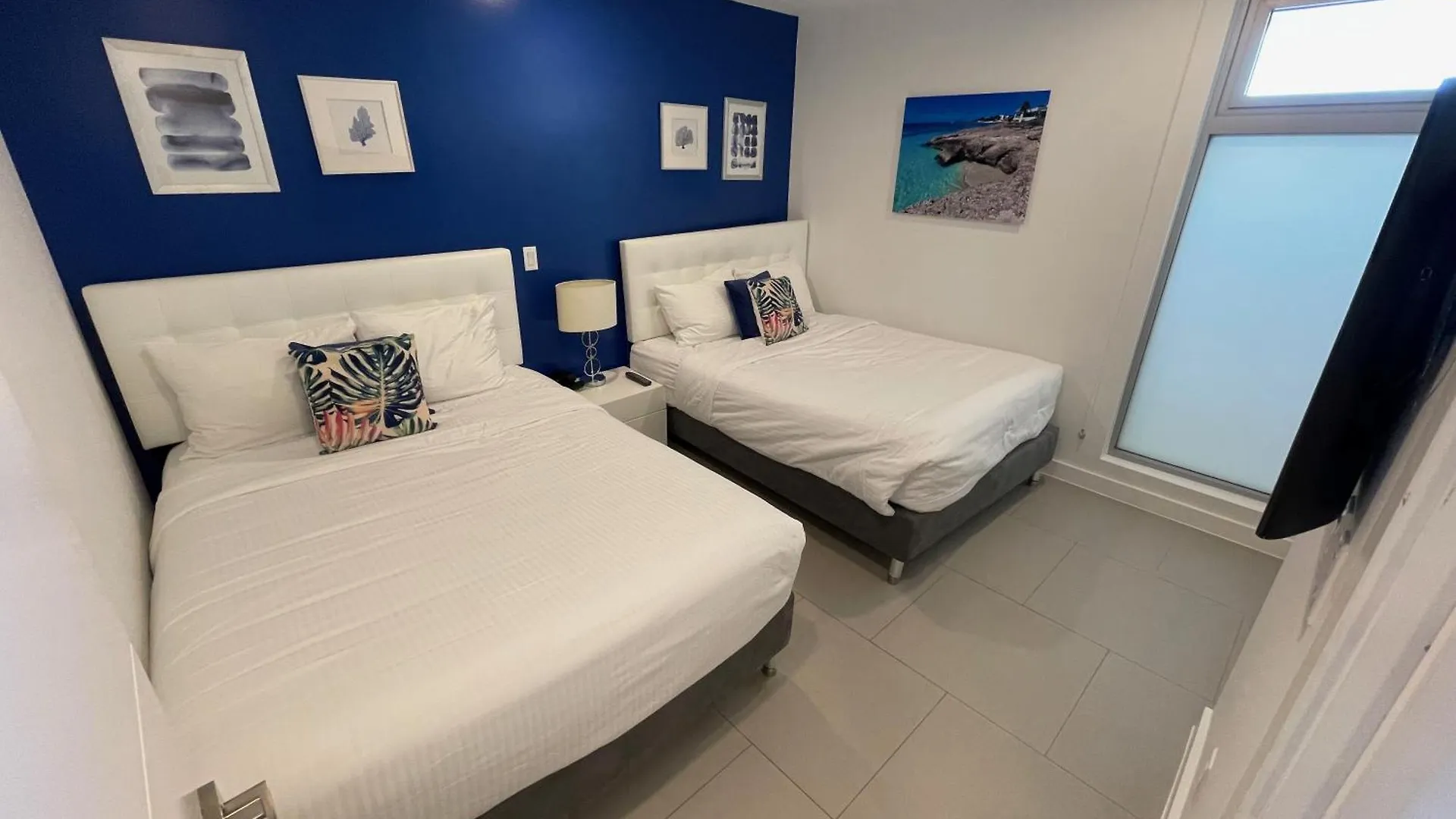 Apartment Azure Beach Residences Palm Beach